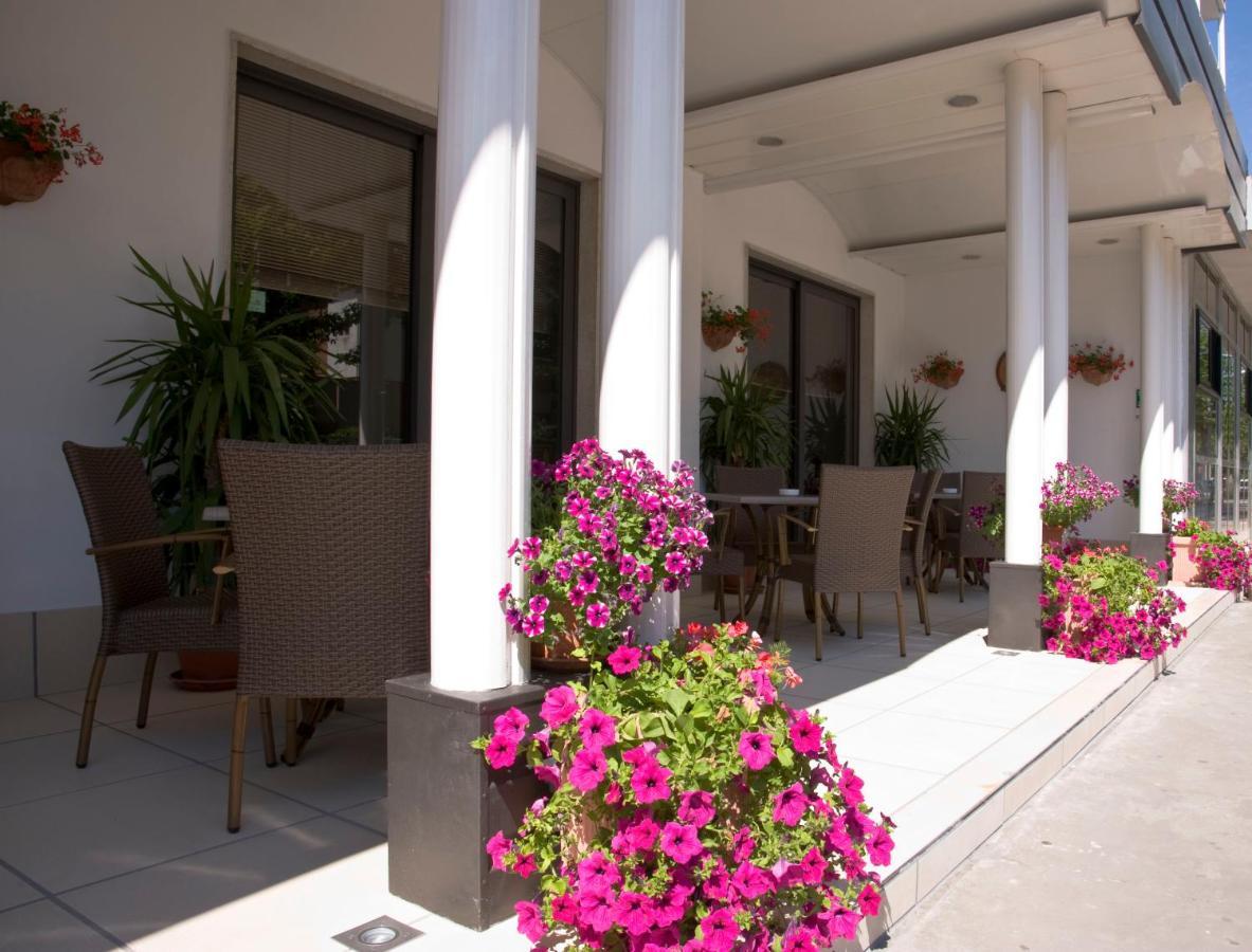 Hotel Maris Stella 리치오네 외부 사진