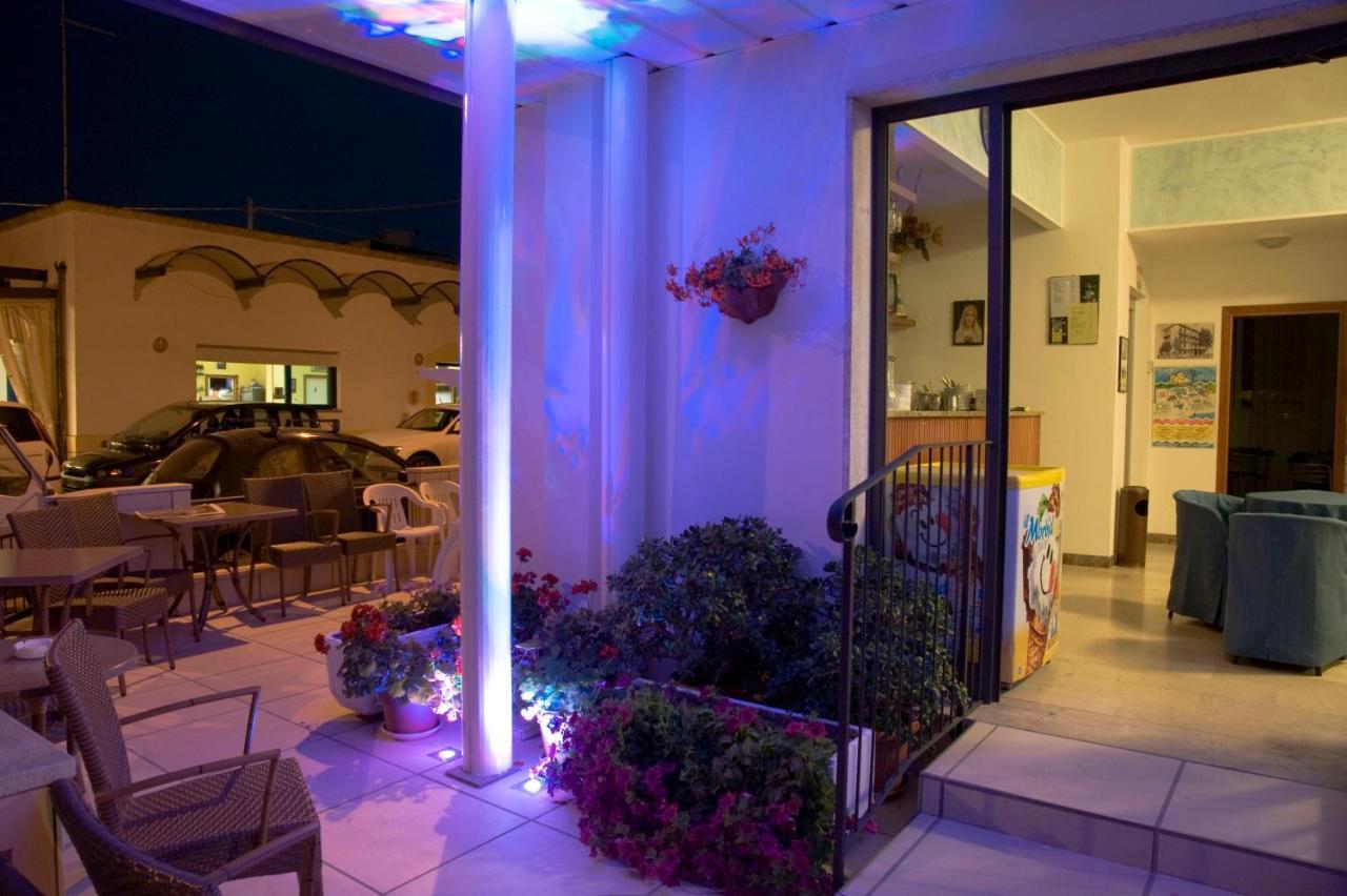Hotel Maris Stella 리치오네 외부 사진